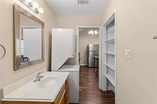 4373 Harvest Ln, Houston, TX 77004 - Photo 27
