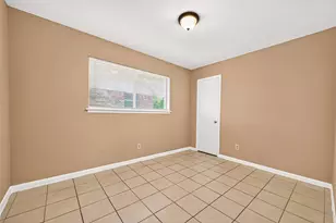214 Crest Hill Dr, Conroe, TX 77301 - Photo 25