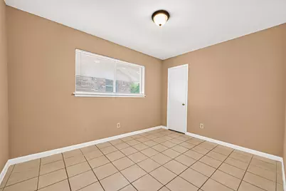 214 Crest Hill Drive, Conroe, TX 77301 - Photo 25