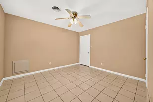 214 Crest Hill Dr, Conroe, TX 77301 - Photo 19