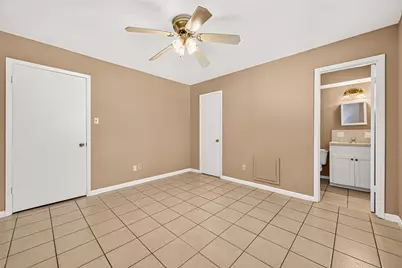 214 Crest Hill Drive, Conroe, TX 77301 - Photo 21