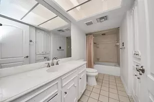 1734 S Gessner Rd, Houston, TX 77063 - Photo 13