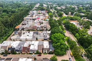 1734 S Gessner Rd, Houston, TX 77063 - Photo 17