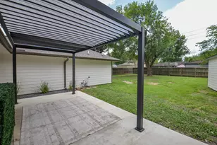 12511 Nova Dr, Houston, TX 77077 - Photo 29