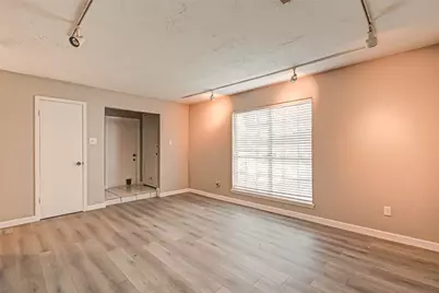 17103 Blackhawk Boulevard, Friendswood, TX 77546 - Photo 7