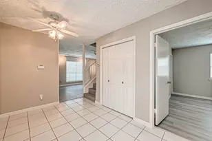 17103 Blackhawk Blvd, Friendswood, TX 77546 - Photo 11