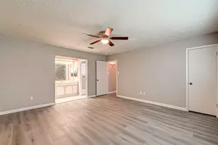 17103 Blackhawk Blvd, Friendswood, TX 77546 - Photo 33
