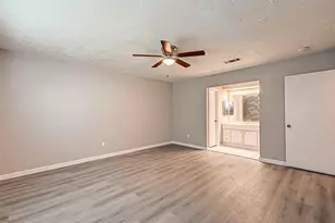 17103 Blackhawk Blvd, Friendswood, TX 77546 - Photo 29
