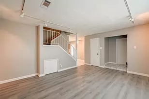 17103 Blackhawk Blvd, Friendswood, TX 77546 - Photo 9