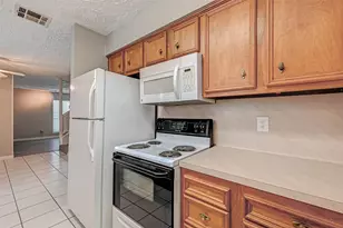 17103 Blackhawk Blvd, Friendswood, TX 77546 - Photo 19