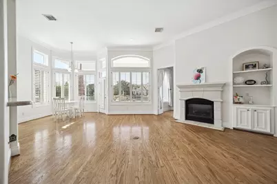 5010 Collingwood Court, Sugar Land, TX 77479 - Photo 9