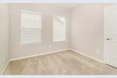 6569 Jewel Stone Lane, Dickinson, TX 77539 - Photo 11