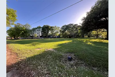 4410 Mockingbird Lane, Bay City, TX 77414 - Photo 3