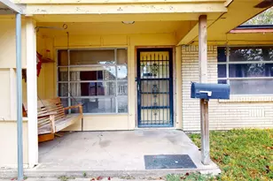 3017 Cedarcrest Dr, Pasadena, TX 77503 - Photo 3