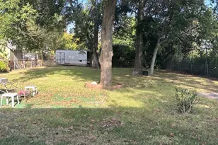 6022 Yale St, Houston, TX 77076 - Photo 3