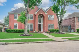 12427 Shadycrest Dr, Houston, TX 77082 - Photo 3