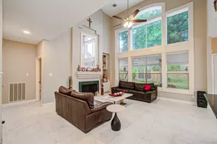 12427 Shadycrest Dr, Houston, TX 77082 - Photo 9