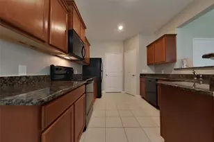421 Palomino Stand Dr, La Marque, TX 77568 - Photo 5