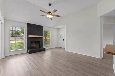 3900 Redstem Court, Dickinson, TX 77539 - Photo 7