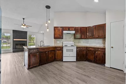 3900 Redstem Court, Dickinson, TX 77539 - Photo 13