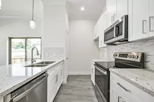 5114 Higgins St, Houston, TX 77033 - Photo 11