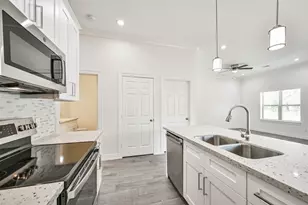 5114 Higgins St, Houston, TX 77033 - Photo 13