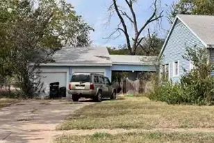 904 4th Ave, Mineral Wells, TX 76067 - Photo 5