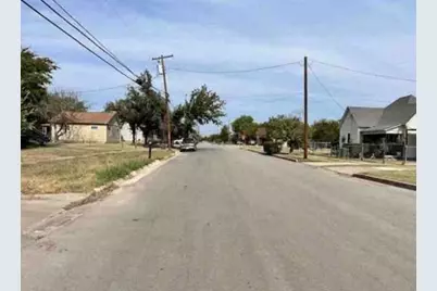 904 4th Avenue, Mineral Wells, TX 76067 - Photo 7