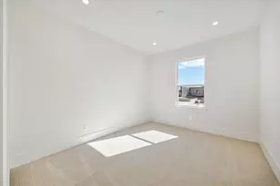1520 W 21st St, Houston, TX 77008 - Photo 29