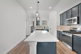 10227 Burton Path, Montgomery, TX 77316 - Photo 29