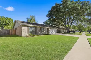 16318 Cypress Point Dr, Cypress, TX 77429 - Photo 5