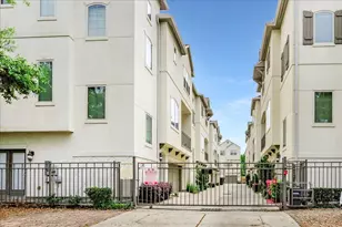 8227 Cambridge St, Houston, TX 77054 - Photo 41