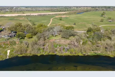 160 Burford Street, Columbus, TX 78934 - Photo 9