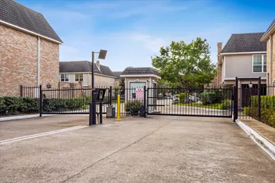 2230 S Piney Point Road #103, Houston, TX 77063 - Photo 25