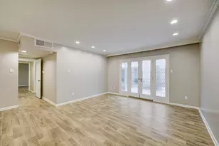 2230 S Piney Point Rd, Houston, TX 77063 - Photo 7