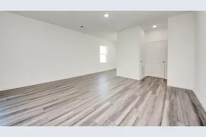 31035 Gayle Prairie Oaks Street, Waller, TX 77484 - Photo 13