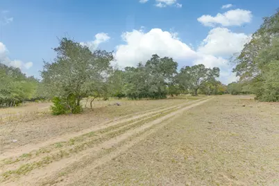 1089 County Road 120, Hallettsville, TX 77964 - Photo 7