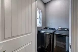 2527 Sumpter St, Houston, TX 77026 - Photo 17
