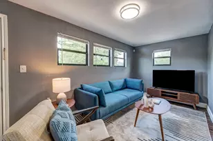 2527 Sumpter St, Houston, TX 77026 - Photo 27