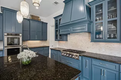 4901 Holt Street, Bellaire, TX 77401 - Photo 17