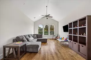 4901 Holt St, Bellaire, TX 77401 - Photo 25