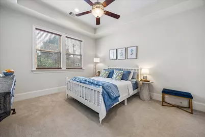 4901 Holt Street, Bellaire, TX 77401 - Photo 33