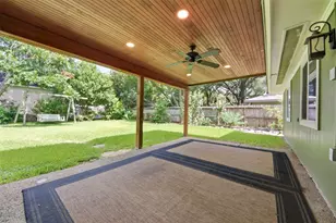 410 Kyle St, Sugar Land, TX 77478 - Photo 29