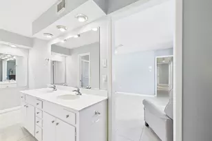 18591 Martinique Dr, Nassau Bay, TX 77058 - Photo 47