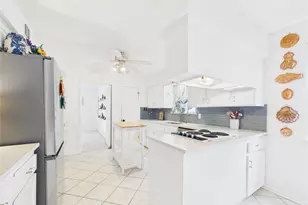 18591 Martinique Dr, Nassau Bay, TX 77058 - Photo 31