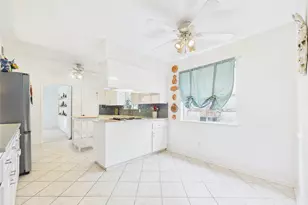 18591 Martinique Dr, Nassau Bay, TX 77058 - Photo 27