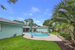 18591 Martinique Dr, Nassau Bay, TX 77058 - Photo 9