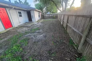 10046 Ridgecoral Dr, Houston, TX 77038 - Photo 17