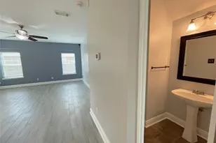8919 Diamond Lake Ln, Houston, TX 77083 - Photo 15