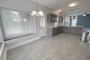 8919 Diamond Lake Ln, Houston, TX 77083 - Photo 3